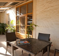 Black Jack Get-A-Way - Nana's Home - Kingaroy Accommodation