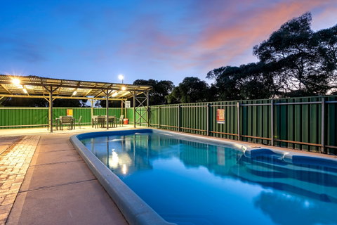 Border Village Roadhouse - Kingaroy Accommodation 1