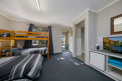 Border Village Roadhouse - Kingaroy Accommodation 7