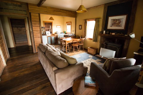Brickendon Estate - Kingaroy Accommodation 7
