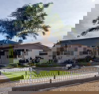 Chrissie's Palace - Kingaroy Accommodation