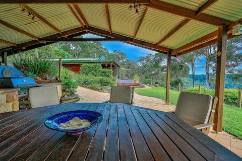 Coach House Hill Cottage - Kingaroy Accommodation 5