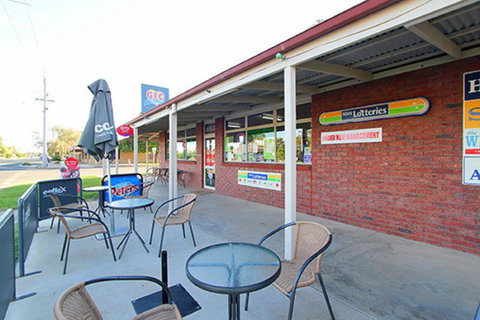 Euston Riverfront Caravan Park And Cafe - Kingaroy Accommodation 1