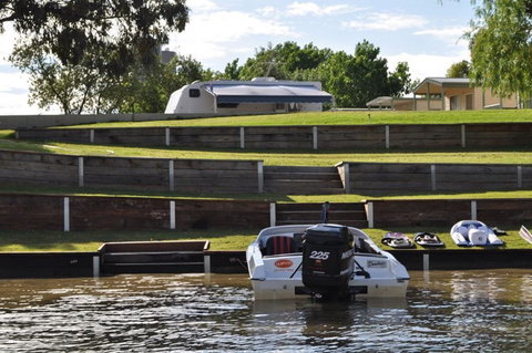 Euston Riverfront Caravan Park And Cafe - Kingaroy Accommodation 2