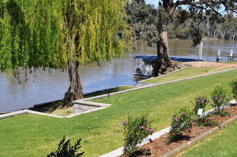 Euston Riverfront Caravan Park And Cafe - Kingaroy Accommodation 3