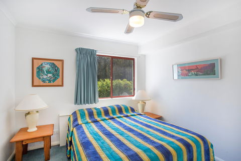 Fathoms 6 - Kingaroy Accommodation 5