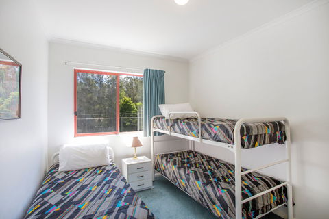 Fathoms 6 - Kingaroy Accommodation 6