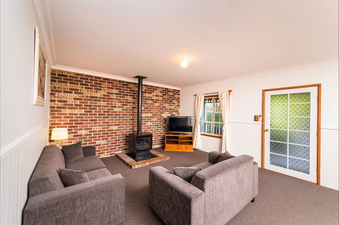 Federation Gardens And Possums Hideaway - Kingaroy Accommodation 2