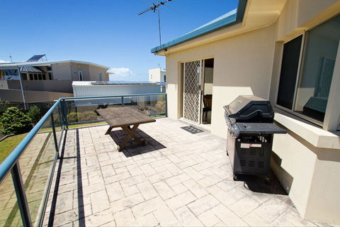 Fensom's Holiday Home - Kingaroy Accommodation 2