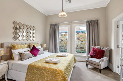 Grandview Accommodation - The Elm Tree Apartments - Kingaroy Accommodation 2