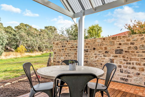 Grandview Accommodation - The Elm Tree Apartments - Kingaroy Accommodation 4