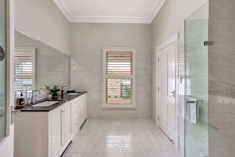 Grandview Accommodation - The Elm Tree Apartments - Kingaroy Accommodation 8