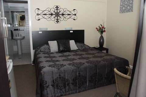 Gundagai Motel - Kingaroy Accommodation 3