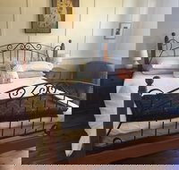 Minnie's Yass - Kingaroy Accommodation