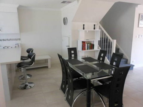 Oaklands Junction - Kingaroy Accommodation 2