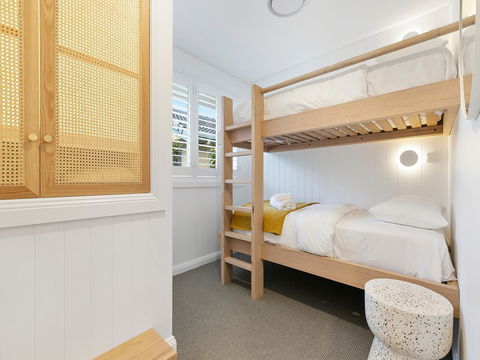 Sunset Beach - Summer Breeze - Kingaroy Accommodation 5