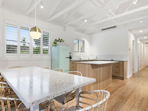 Sunset Beach - Summer Breeze - Kingaroy Accommodation 6