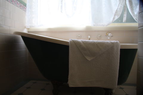Telegraph Retreat Cottages - Kingaroy Accommodation 5