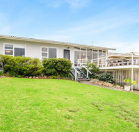 19 Investigator Crescent Encounter Bay - Kingaroy Accommodation