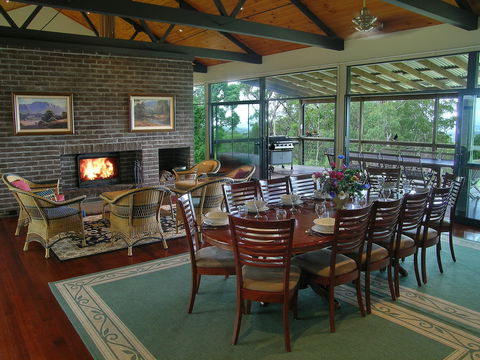 Banjos Bushland Retreat - Kingaroy Accommodation 1