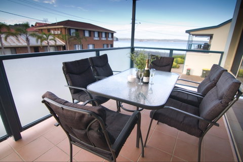 Beach Holiday Unit - Kingaroy Accommodation 5