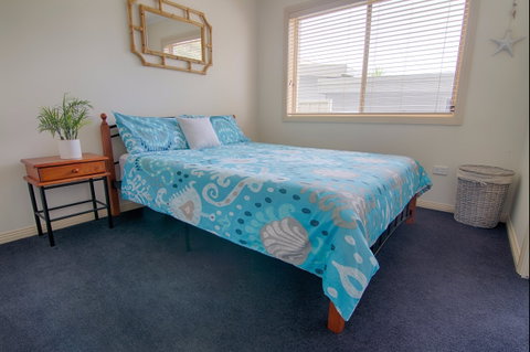 Beach Holiday Unit - Kingaroy Accommodation 8