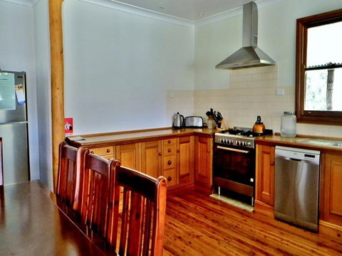 Capertee Homestead - 'Port Macquarie' - Kingaroy Accommodation 4