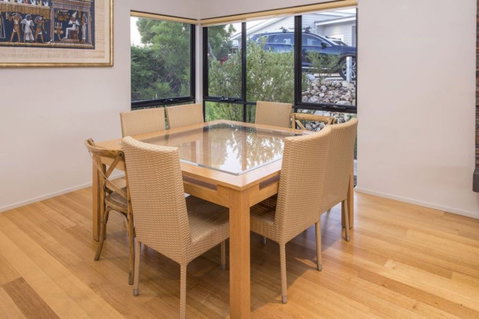 Caves Retreat - Kingaroy Accommodation 2
