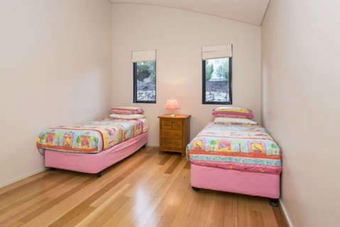 Caves Retreat - Kingaroy Accommodation 7
