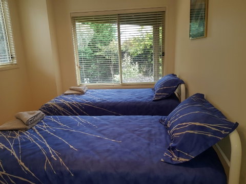 Ellie's Hide-Away At Malua Bay - Kingaroy Accommodation 7