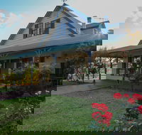 Emma's Cottage Vineyard - Kingaroy Accommodation