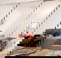 Executive Furnished Apartment Neutral Bay - Kingaroy Accommodation