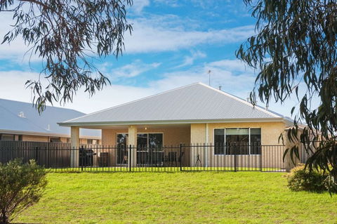Fairway Isle - Kingaroy Accommodation 9