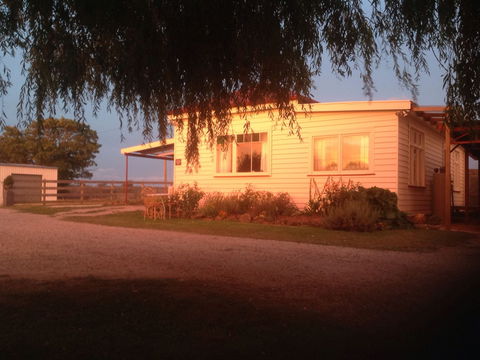 Fairview Bed And Breakfast Cottage - Kingaroy Accommodation 1