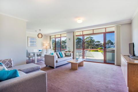 Fathoms 8 - Kingaroy Accommodation 2