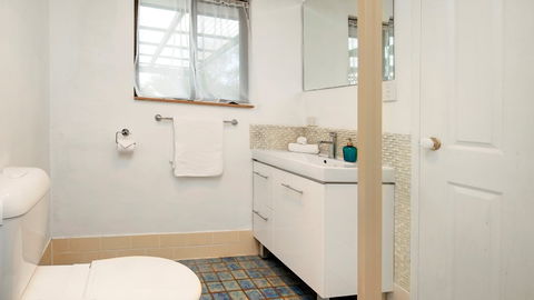 Peak View House - Kingaroy Accommodation 6