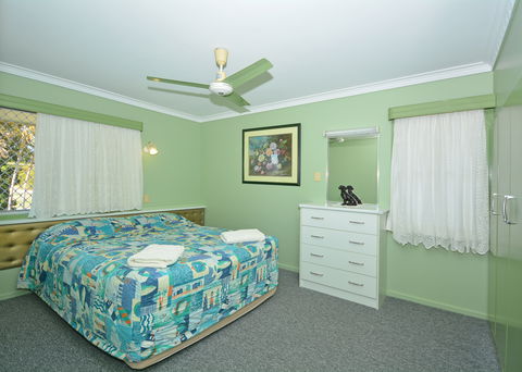 Pine Lodge Holiday Apartments - Kingaroy Accommodation 1