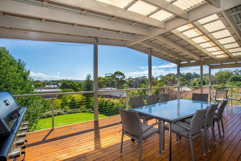 Stylishly Modern - Kingaroy Accommodation 0