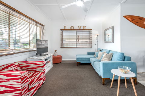 Surf Shack - Kingaroy Accommodation 2