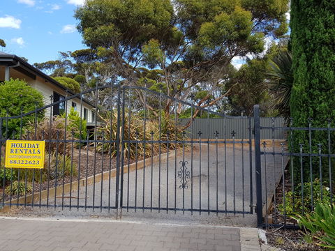 Adonis Dream - Kingaroy Accommodation 1