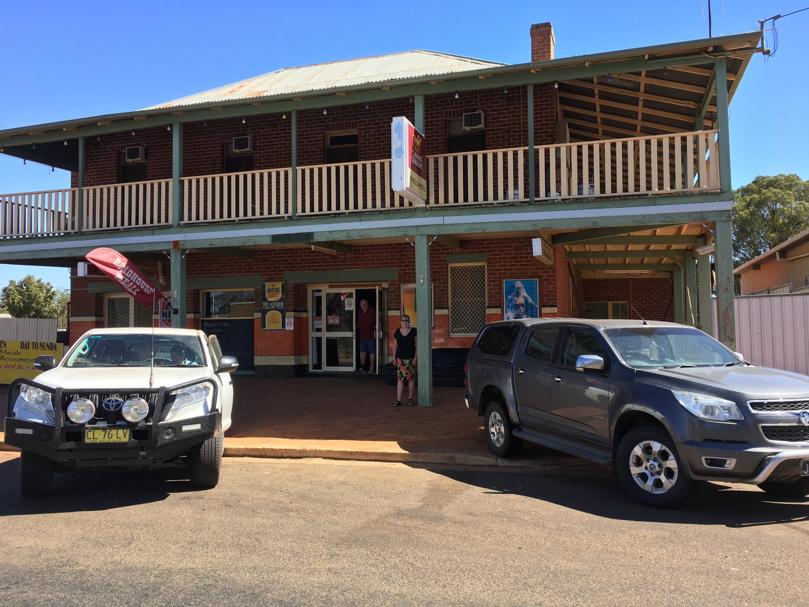 Fifield NSW Kingaroy Accommodation