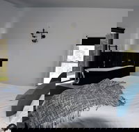 Hickory Moon - Kingaroy Accommodation