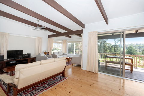 Mollymooks Tee To Sea - Kingaroy Accommodation 1