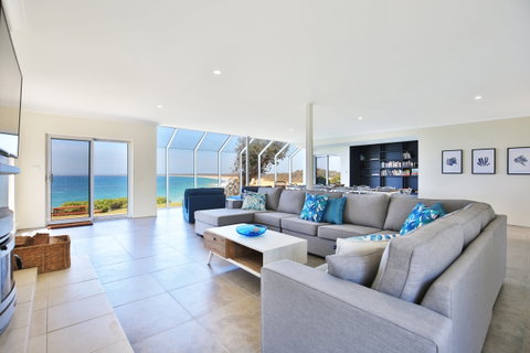 Neptune  Absolute Beachfront - Kingaroy Accommodation 0