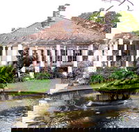 Norman Lindsay Cottage - Kingaroy Accommodation