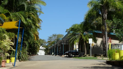 Poinciana Tourist Park - Kingaroy Accommodation 2