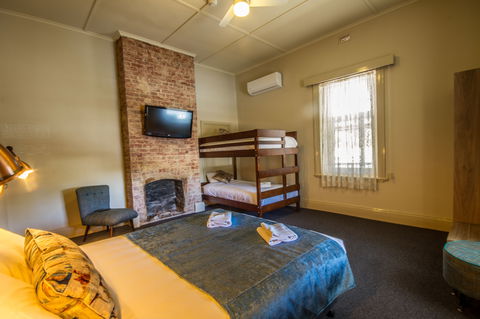 Pretoria Hotel Mannum - Kingaroy Accommodation 2
