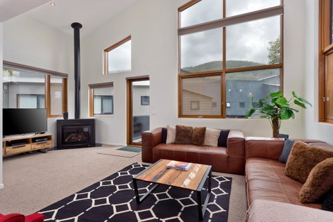 Snow Stream Apartments - Kingaroy Accommodation 0