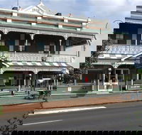 Thunderbolt Inn aka The Bottom Pub - Kingaroy Accommodation