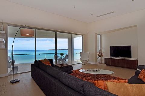 Absolute - Hayward Court, Victor Harbor - Kingaroy Accommodation 2
